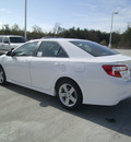 toyota camry 2012 white sedan se gasoline 4 cylinders front wheel drive automatic 75569