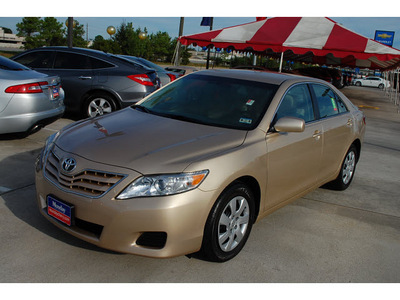 toyota camry 2011 tan sedan gasoline 4 cylinders front wheel drive automatic 77090