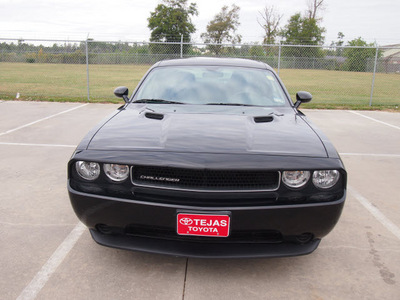 dodge challenger 2012 black coupe flex fuel 6 cylinders rear wheel drive shiftable automatic 77587