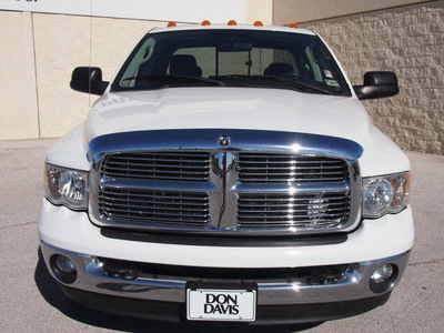 dodge ram 3500 2004 white pickup truck slt diesel 6 cylinders rear wheel drive automatic 76011