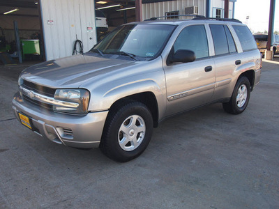 chevrolet trailblazer 2002 lt  brown suv ls gasoline 6 cylinders rear wheel drive automatic with overdrive 77340