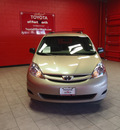 toyota sienna 2009 tan van le 7 passenger gasoline 6 cylinders front wheel drive automatic 76116
