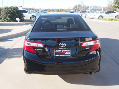 toyota camry 2012 black sedan le gasoline 4 cylinders front wheel drive automatic 76049