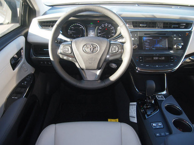 toyota avalon hybrid 2013 champagne mica sedan xle touring hybrid 4 cylinders front wheel drive automatic 76049