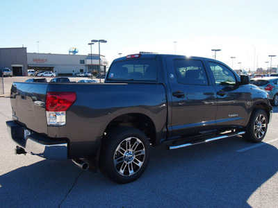 toyota tundra 2013 gray grade gasoline 8 cylinders 2 wheel drive automatic 76011