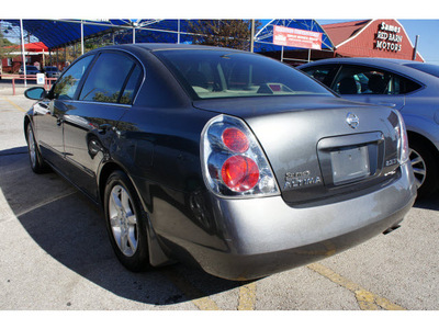 nissan altima 2005 gray sedan 2 5 gasoline 4 cylinders front wheel drive automatic 78748