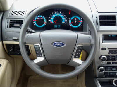 ford fusion 2010 lt  brown sedan se gasoline 4 cylinders front wheel drive automatic 62708