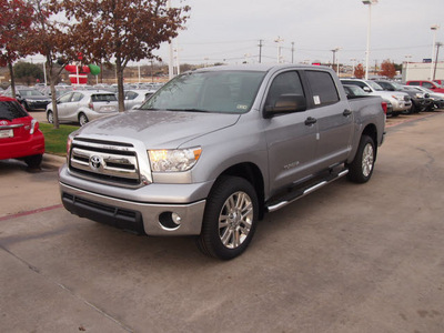 toyota tundra 2013 silver sr5 gasoline 8 cylinders 2 wheel drive automatic 76116