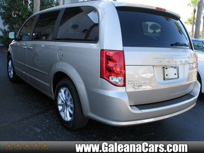 dodge grand caravan 2013 beige van sxt flex fuel 6 cylinders front wheel drive automatic 33912