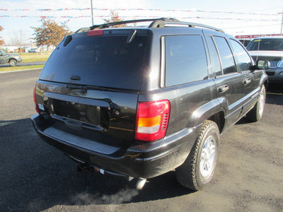 jeep grand cherokee 2004 black suv special edition gasoline 6 cylinders 4 wheel drive automatic 62863