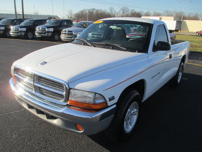 dodge dakota 2000 white pickup truck slt gasoline v8 rear wheel drive manual 62863