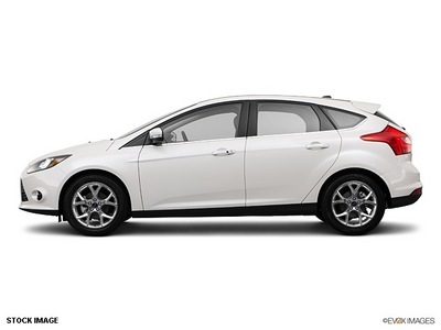 ford focus 2013 hatchback titanium flex fuel 4 cylinders front wheel drive not specified 76205