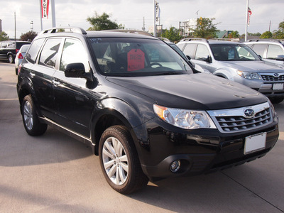 subaru forester 2013 black wagon 2 5x premium gasoline 4 cylinders all whee drive automatic with overdrive 77090