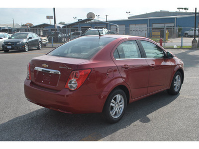 chevrolet sonic 2013 red sedan lt gasoline 4 cylinders front wheel drive automatic 78521
