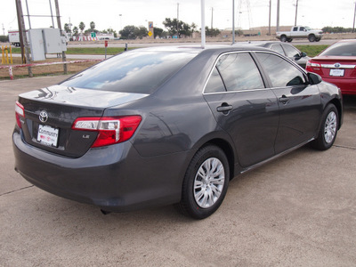 toyota camry 2012 gray sedan le gasoline 4 cylinders front wheel drive automatic 77521