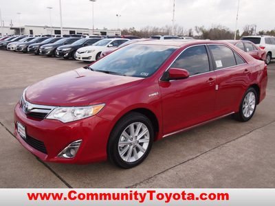 toyota camry hybrid 2012 red sedan xle hybrid 4 cylinders front wheel drive automatic 77521