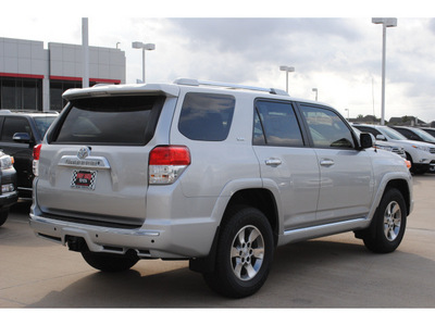toyota 4runner 2013 silver suv sr5 gasoline 6 cylinders 2 wheel drive automatic 77469