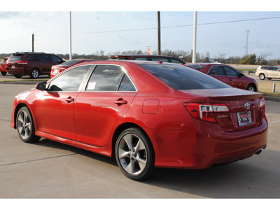toyota camry 2012 red sedan se sport limited edition gasoline 4 cylinders front wheel drive automatic 77469