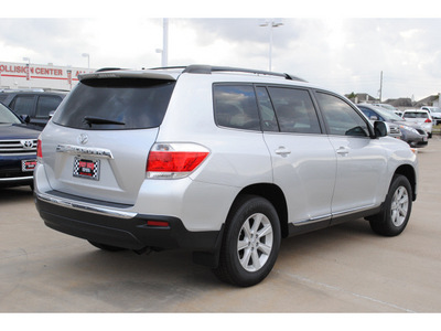 toyota highlander 2013 silver suv gasoline 4 cylinders front wheel drive automatic 77469