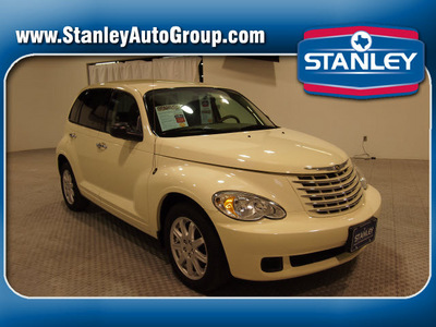 chrysler pt cruiser 2007 white wagon touring gasoline 4 cylinders front wheel drive automatic 75219