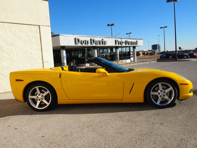 chevrolet corvette 2005 yellow gasoline 8 cylinders rear wheel drive 6 speed manual 76011