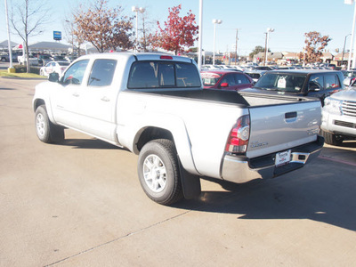 toyota tacoma 2013 silver prerunner v6 gasoline 6 cylinders 2 wheel drive automatic 76116