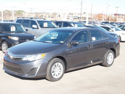 toyota camry 2012 gray sedan le gasoline 4 cylinders front wheel drive automatic 76116