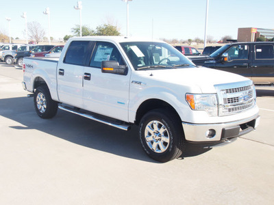 ford f 150 2013 white xlt gasoline 6 cylinders 4 wheel drive automatic 76108