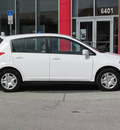 nissan versa 2011 white hatchback gasoline 4 cylinders front wheel drive automatic 33884