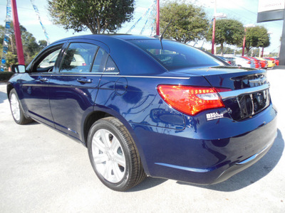 chrysler 200 2013 dk  blue sedan touring gasoline 4 cylinders front wheel drive automatic 34731