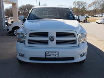 dodge ram 1500 2010 white pickup truck gasoline 8 cylinders 2 wheel drive automatic with overdrive 77836