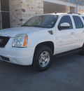 gmc yukon 2007 white suv sle gasoline 8 cylinders rear wheel drive automatic with overdrive 77836