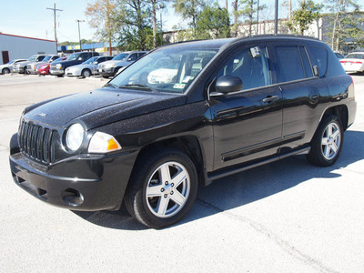 jeep compass 2008 black suv sport gasoline 4 cylinders 2 wheel drive automatic 77301