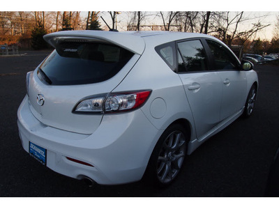 mazda mazdaspeed3 2012 white hatchback touring 4 cylinders 6 speed manual 07702