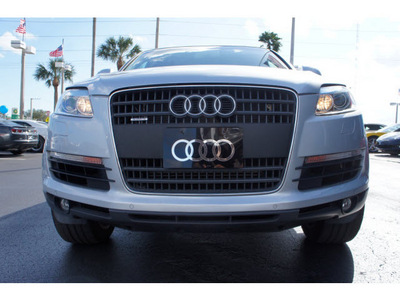 audi q7 2008 silver suv gasoline 6 cylinders all whee drive automatic 33177
