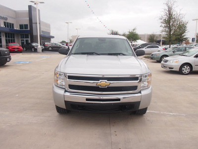 chevrolet silverado 1500 2010 silver lt flex fuel 8 cylinders 4 wheel drive automatic 76137