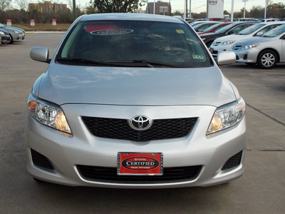 toyota corolla 2010 silver sedan le gasoline 4 cylinders front wheel drive automatic 77074