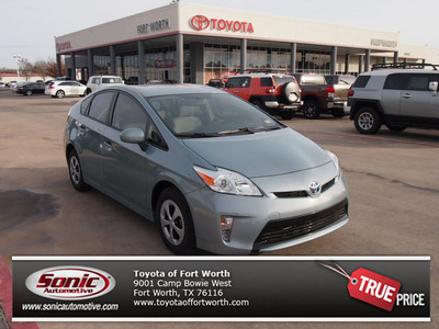 toyota prius 2013 lt  green hatchback three 4 cylinders automatic 76116