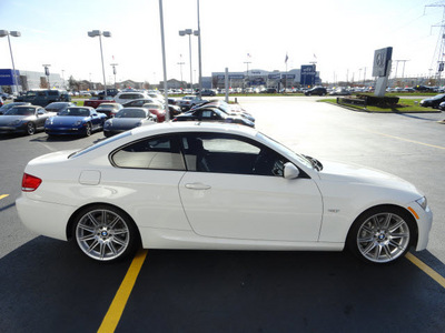 bmw 3 series 2010 white coupe 335i 6 cylinders 60546