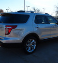 ford explorer 2011 silver suv limited gasoline 6 cylinders 2 wheel drive automatic 76011
