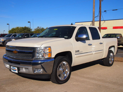 chevrolet silverado 1500 2013 white lt v8 automatic 75075