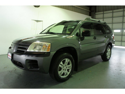mitsubishi endeavor 2004 silver suv ls gasoline 6 cylinders front wheel drive 4 speed automatic 77471