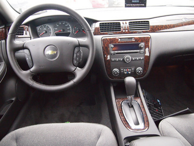 chevrolet impala 2013 dk  gray sedan lt 6 cylinders not specified 77090