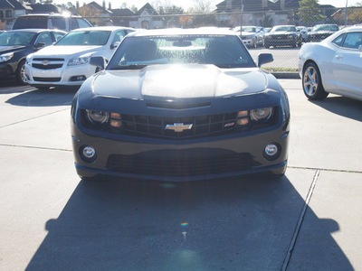chevrolet camaro 2013 dk  gray coupe ss 8 cylinders manual 77090