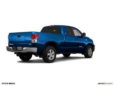 toyota tundra 2010 grade 8 cylinders 6 speed automatic 77802