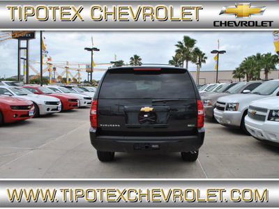 chevrolet suburban 2012 black suv ls 1500 8 cylinders automatic 78521