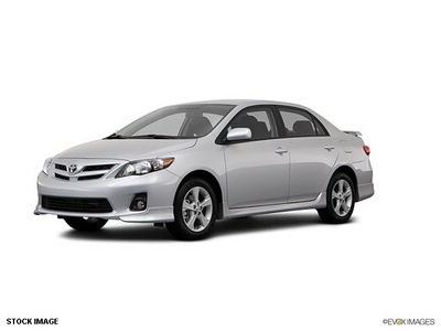 toyota corolla 2013 silver sedan 4 cylinders not specified 75067