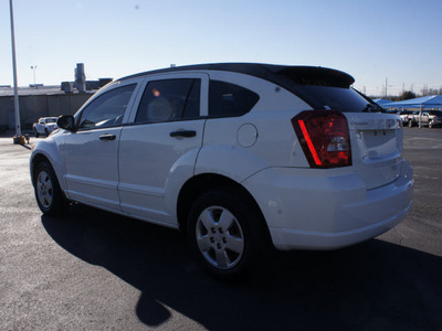 dodge caliber 2007 white hatchback 4 cylinders automatic 76234