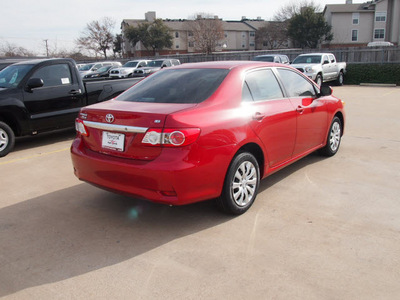 toyota corolla 2013 red sedan le gasoline 4 cylinders front wheel drive automatic 76116