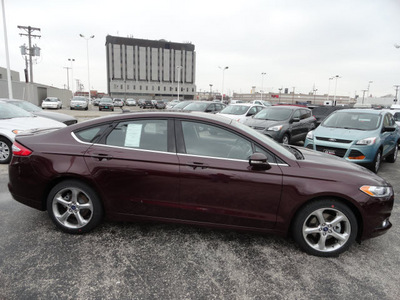 ford fusion 2013 maroon sedan se 4 cylinders automatic with overdrive 60546